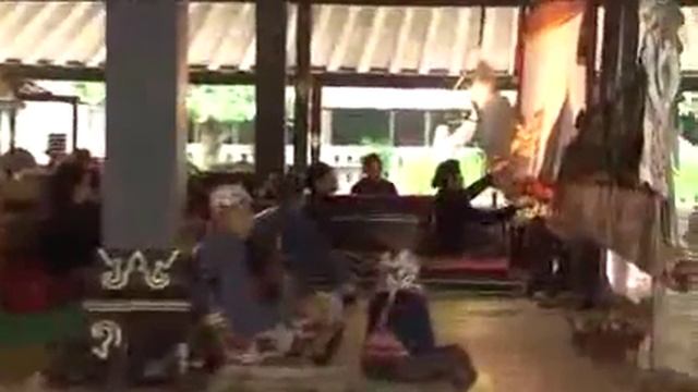 Индонезия, Дворец султана Явы. Palace of Java sultane смотреть онлайн