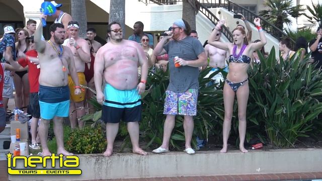 Pool party at The Pearl Monday 25 смотреть онлайн