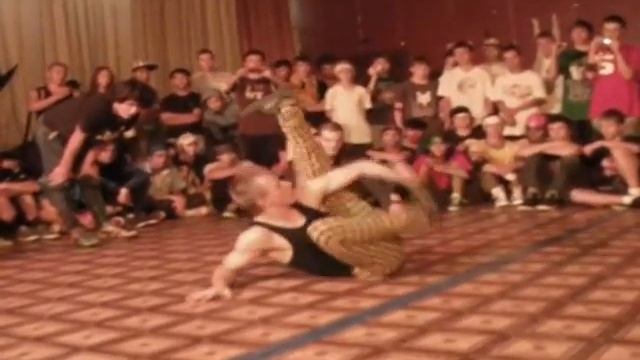 bboy THE ONE patient (RUSSIA 2010)no break - break dance смотреть онлайн