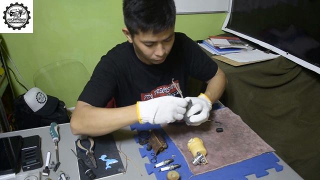 How to Assemble Fuel Pump Assembly of KTM 990 Adventure смотреть онлайн
