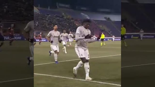 HAPPY INTERNATIONAL DANCE DAY WITH MOISE KEAN 18' смотреть онлайн