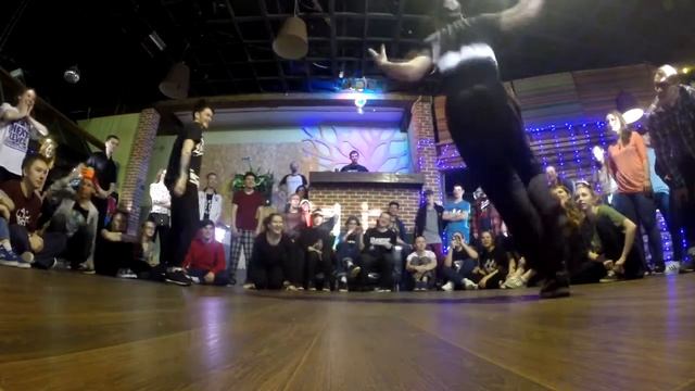 Михаил Горячев vs Макс Чёрный | Dancehall 1/8 | Molotov Battle Next Level Edition смотреть онлайн