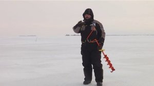 Ловля судака и берша - Зимняя рыбалка в Камском устье часть 2