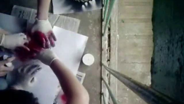 Трафарет на виниловой пластинке - Сердце с крыльями смотреть онлайн