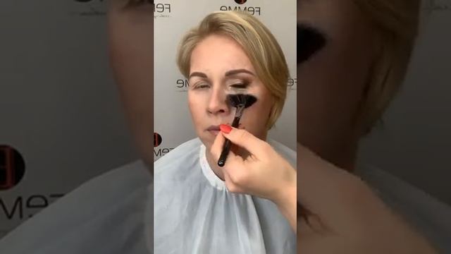 Макияж для нависшего века смотреть онлайн