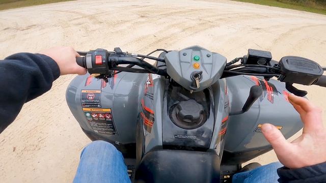 Fixed a Polaris Phoenix 200 for a Young Boy смотреть онлайн