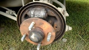 Hyundai Accent (хендай акцент) ЗАМЕНА задних Колодок