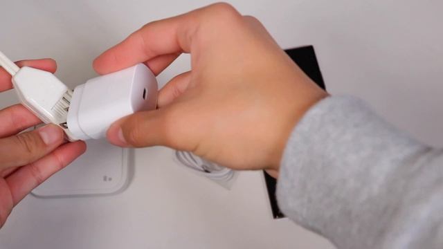 Samsung Galaxy S22 Ultra Unboxing + Accessories смотреть онлайн