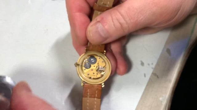 Александр Бродниковский-швейцарские часы Raymond Weil с портретом Саддам Хусейна на циферблате смотреть онлайн