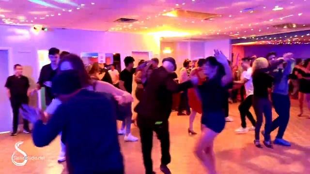 Salsa Monday Bachata Thursday and Weekend Workshop Parties смотреть онлайн