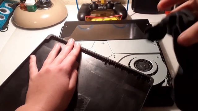 Как быстро почистить P.S 4 Slim смотреть онлайн