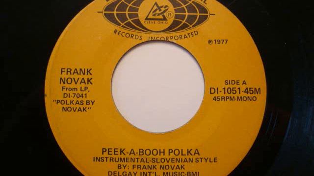 Frank Novak performs "Peek-A-Booh Polka" смотреть онлайн