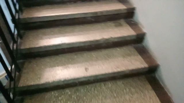 Лифт КМЗ @ Трубниковский пер., 11, Арбат, Москва, Россия смотреть онлайн