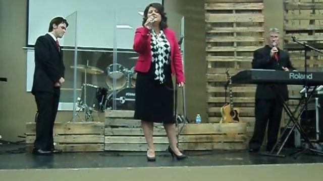 He Knows My Name The Gospel Echoes w/ Darlene Thomas смотреть онлайн