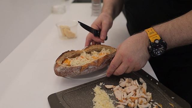 "Батон с яйцами". Как просто и быстро приготовить дома. смотреть онлайн