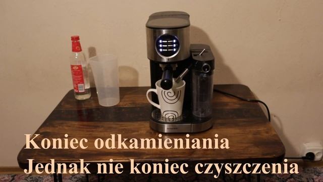 Proces odkamieniania i czyszczenie kolbowego Ekspresu do kawy Silvercrest 1470 z Lidla смотреть онлайн