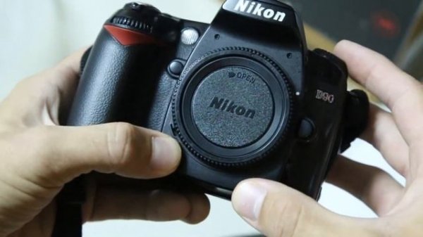 Nikon D90 (BODY)