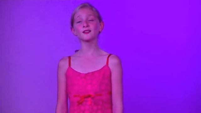 Emily Kirschner смотреть онлайн