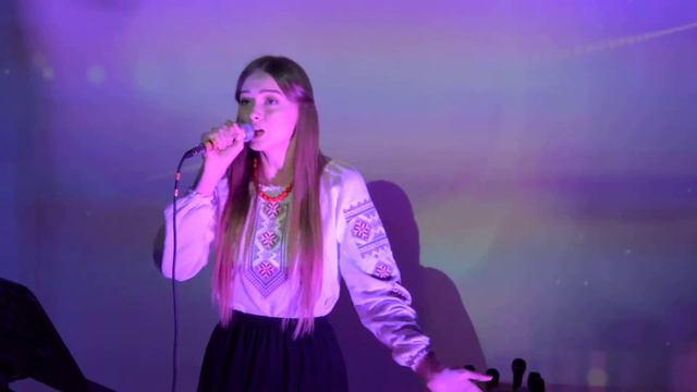 Шувалова Марина- Рождён нам Спаситель смотреть онлайн