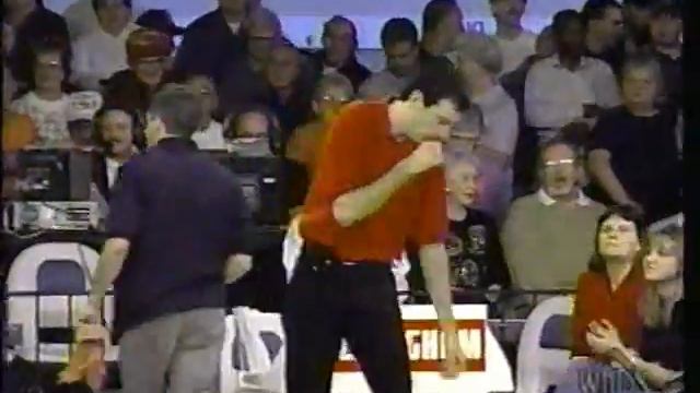 Candlepin Stars & Strikes - Brian Feist vs. Gary Santora смотреть онлайн