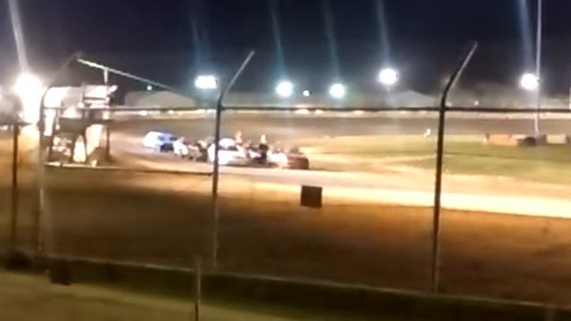 Outlaw Compact A main 5-24-15 смотреть онлайн