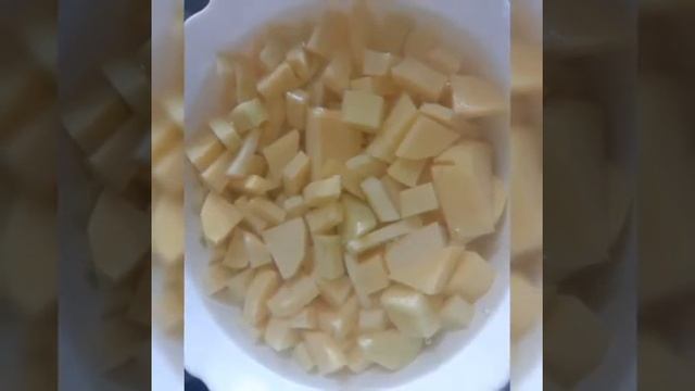 ОБЕД, первые блюда: Суп с фрикадельками (114 Ккал) / ПЕВЗНЕР: ЛЕЧЕНИЕ ПИТАНИЕМ Диета, ПП Рецепты смотреть онлайн