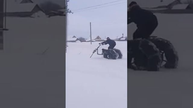 Снегоход из бензопилы урал смотреть онлайн