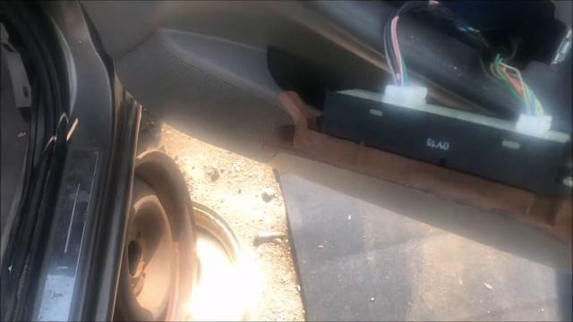 HOW TO REMOVE A WINDOW SWITCH BEZEL: 1999-2002 INFINITI I30/I35 смотреть онлайн