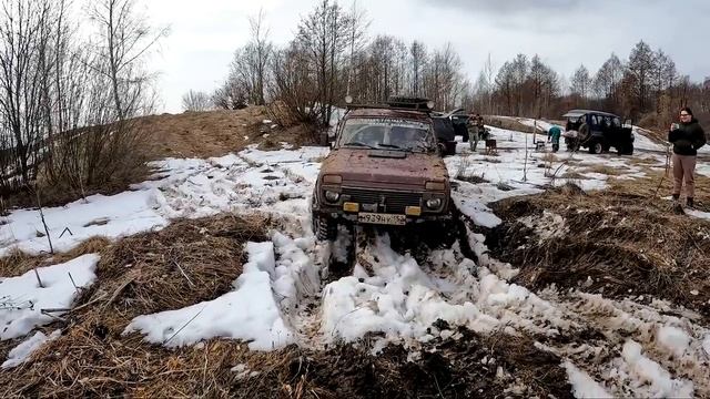 Зачем нужен JEEP если есть УАЗ и НИВА? Люди топят свои машины смотреть онлайн