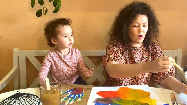 Как сделать семейную картину из ладошек дома смотреть онлайн