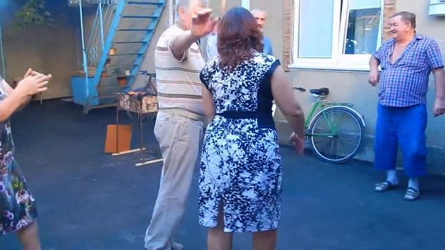 Танцы-зажимансы смотреть онлайн