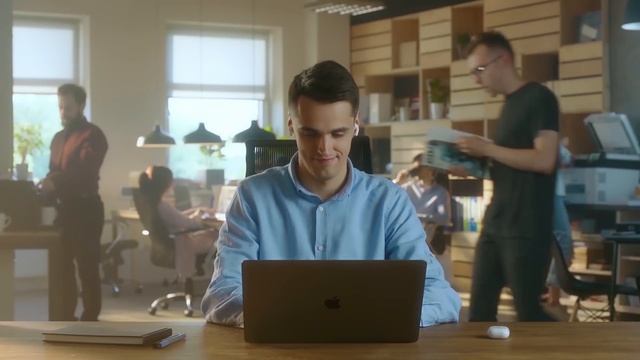 Apple AirPods Pro. Просто волшебно. Как никогда. смотреть онлайн