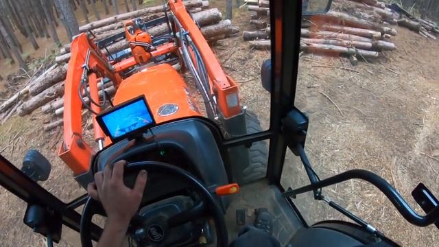 Compact Tractor Moving Logs смотреть онлайн
