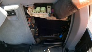 Не работает замок крышки багажника BMW X5 E53