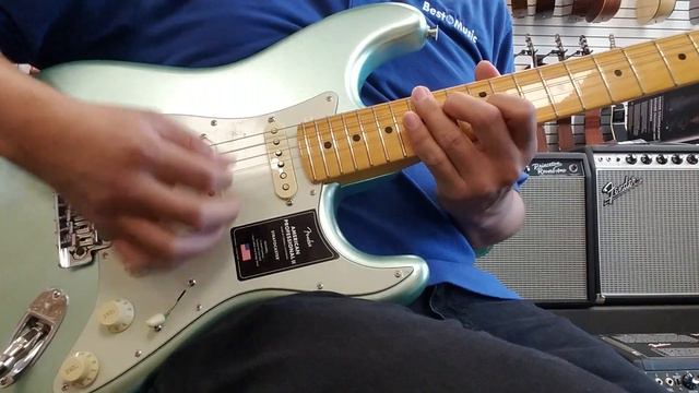 Fender, American Professional II, Stratocaster, SSS, Maple Fretboard, Mystic Surf Green, Demo смотреть онлайн