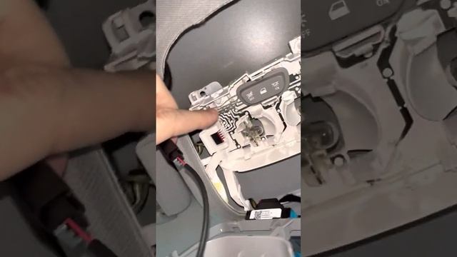 Как снять плафон салона Шевроле болт Chevrolet Bolt смотреть онлайн