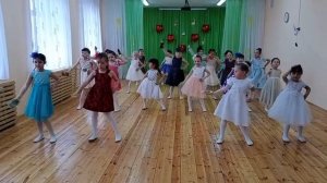 Танец "Сделаем селфи"