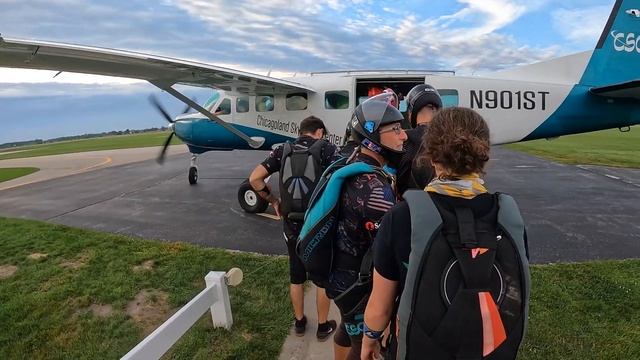 Skydiving for fun with my AFFI @croxPDpilot смотреть онлайн