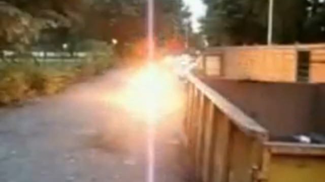 Бомба из 30000 спичечных головок смотреть онлайн