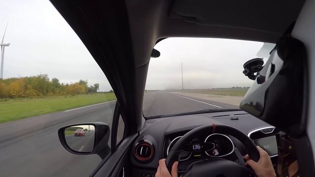 Clio 4 RS1 1.6 200 vs Clio 3 RS1 2.0 197 - Départ Arrêté смотреть онлайн
