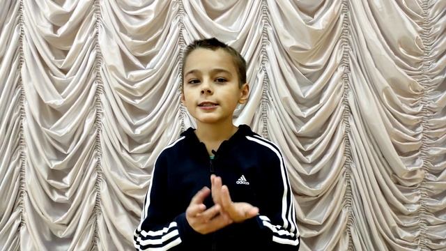 Стихотворение "Быть собой" С. Смольянинов. Читает Денис Руденко. смотреть онлайн