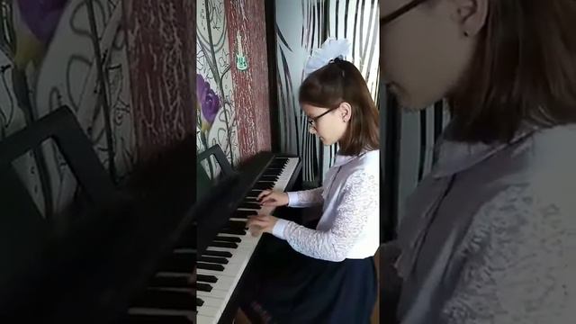 Ерёмина Вероника 2 класс "Неаполитанская песенка" преподаватель Семёнова Таисия Викторовна смотреть онлайн