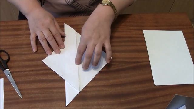 мастер-класс «Развитие творческих способностей детей средствами конструирования из бумаги». смотреть онлайн