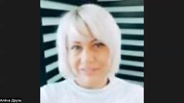 Новогодний макияж - это просто! Мастер-класс с косметикой от Essens🤩 смотреть онлайн