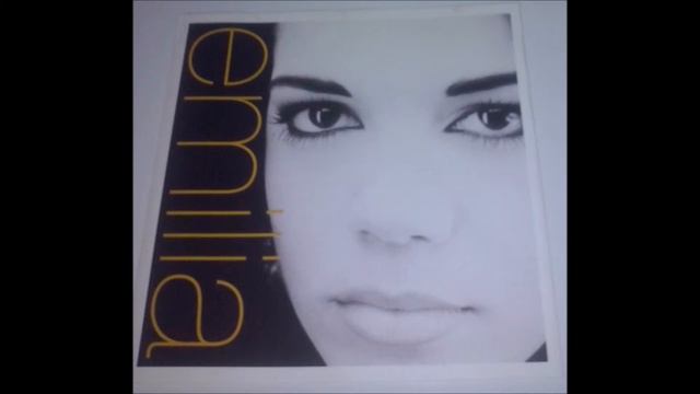 EMÍLIA SANTOS- Aranhas de Veludo смотреть онлайн