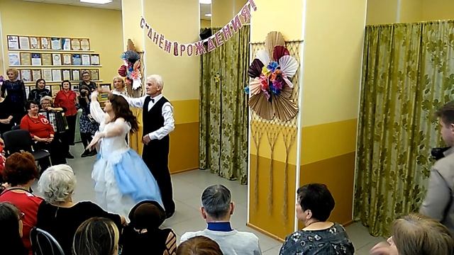 "Вальс"( танец на музыку Д.Шостаковича) смотреть онлайн