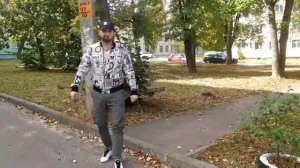 Ходьба без трости после инсульта во дворе
