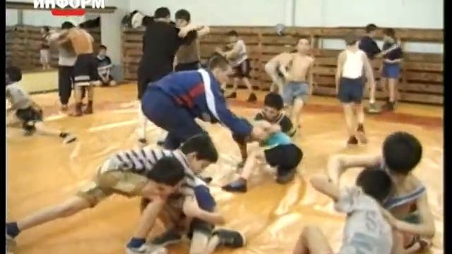 Секция вольной борьбы 2000 (Архивы нашей памяти) смотреть онлайн