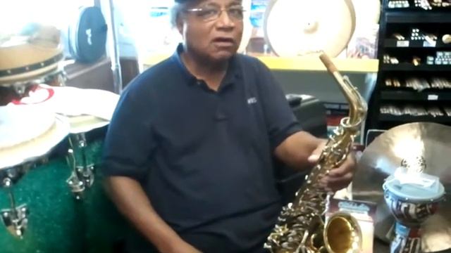 YAS-23 Review: Marshel (School of Music) YAS-23 Yamaha Alto Sax Review смотреть онлайн