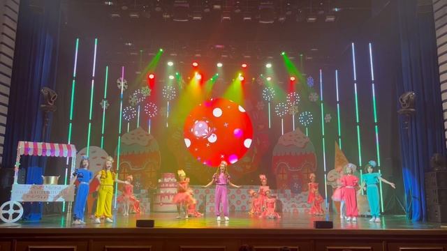 Рождественские звёзды. Филармония. Кемерово. 2023 смотреть онлайн